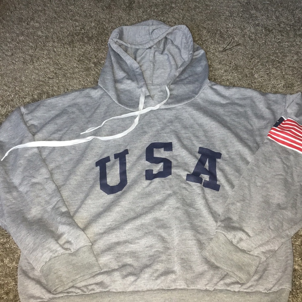 crop top hoodie